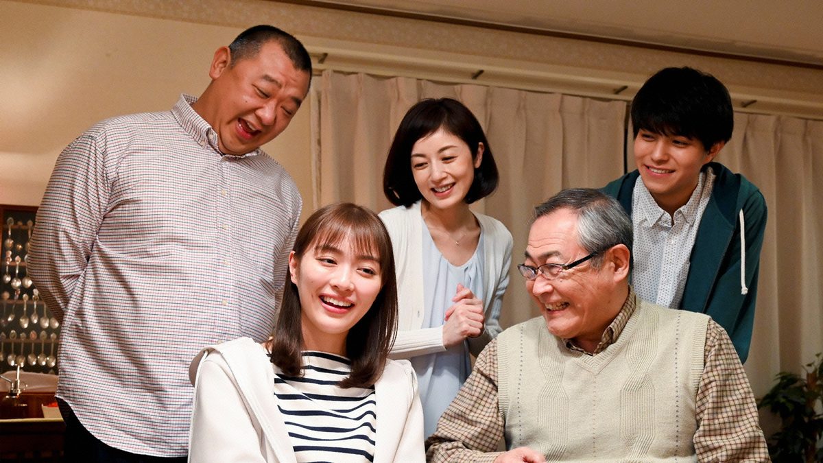 向かいのバズる家族